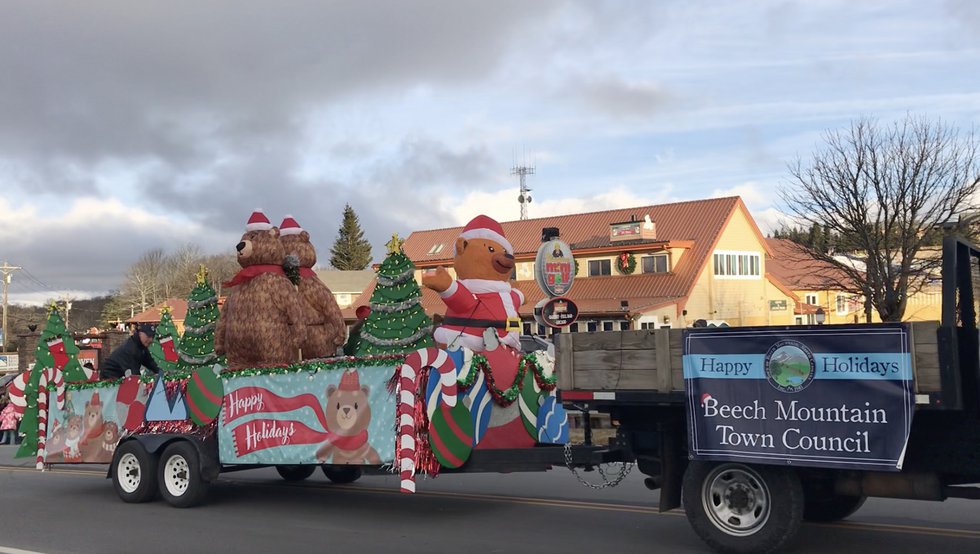 Beech Mountain's Holiday Parade Blue Ridge Country